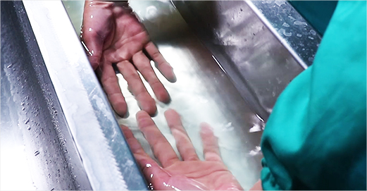 30S洗濯消毒，是进入车间的必须法式